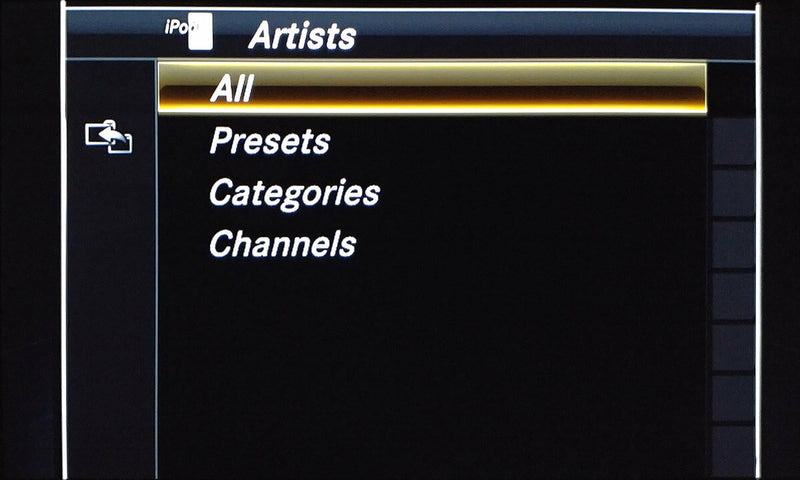 See artist, channel, song information and much more on the Mercedes Factory Radio display